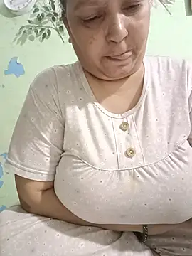 Snapshot of Kavya_kapoor chatting on 15, 6, 2026 Kavya kapoor online show from 15, 6, 2026