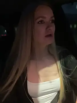 Devill Angel  online show from 31, 1, 2025