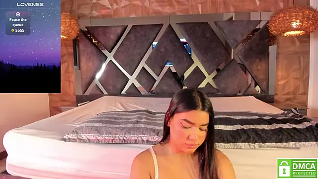 Rose Evans   online show from 14, 12, 2025