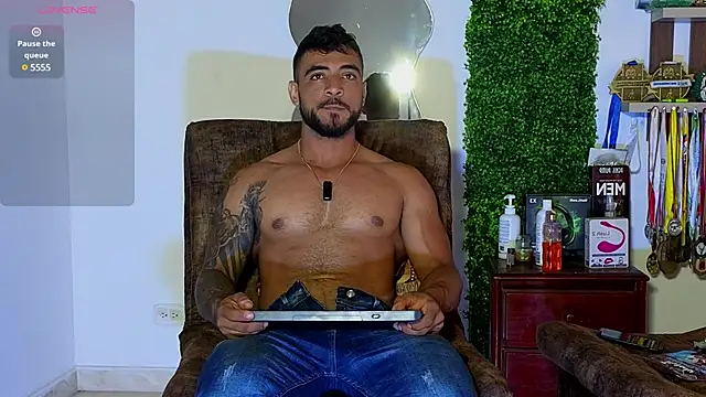 ERIC HARRISON online show from 5, 3, 2025