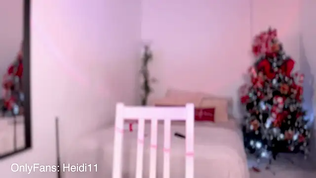 Heidi11 online show from 17, 12, 2024