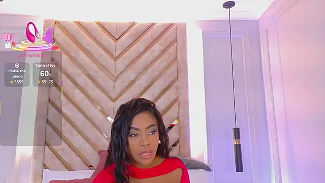 Snapshot of Lola_King chatting on 10, 9, 2025 Lola King online show from 10, 9, 2025