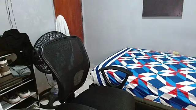 Lovebeng  online show from 23, 4, 2026