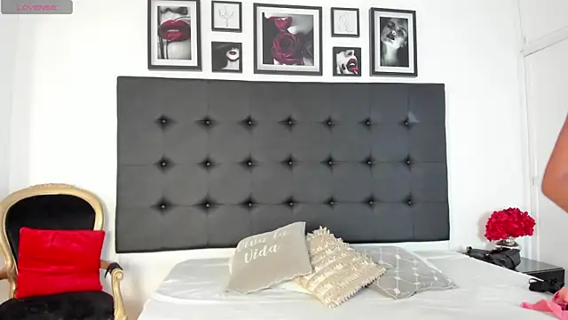 SaraDreamss online show from 24, 1, 2025