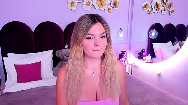 ZaraBloom online show from 28, 11, 2025