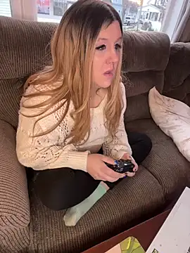 PuckBunny17 online show from 8, 12, 2024