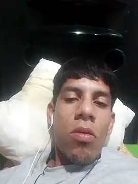 Snapshot of DecisivePimiento chatting on 12, 9, 2025 DecisivePimiento online show from 12, 9, 2025