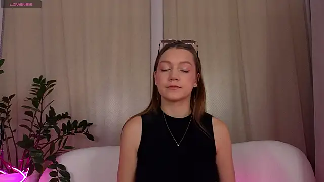 AliceBrayan online show from 17, 3, 2025