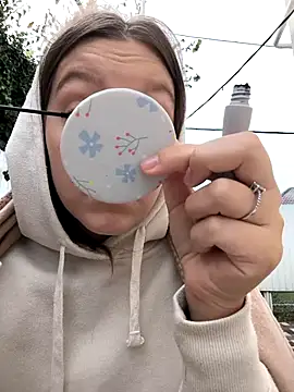 AliceBrayan online show from 12, 10, 2025