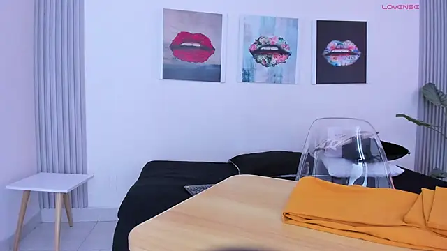 Angela donnato online show from 5, 11, 2025