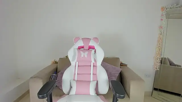 Charlotte cowell sub1  online show from 6, 1, 2025