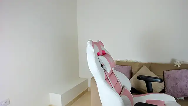 Charlotte cowell sub1  online show from 21, 1, 2025