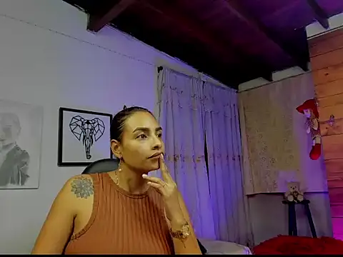 Snapshot of mykaelahoney chatting on 7, 1, 2026 mykaelahoney online show from 7, 1, 2026