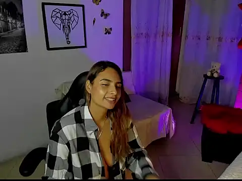 Snapshot of mykaelahoney chatting on 24, 2, 2026 mykaelahoney online show from 24, 2, 2026