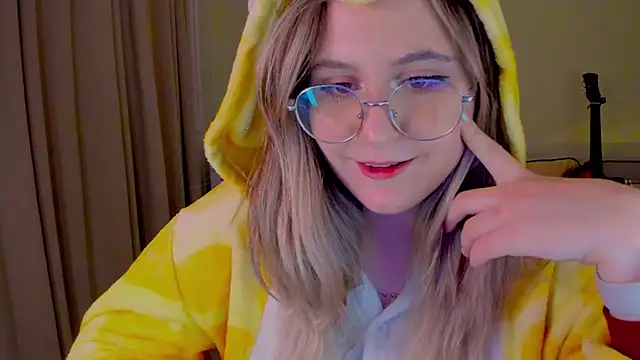 Snapshot of Diana_Flower chatting on 6, 12, 2024 Diana Flower online show from 6, 12, 2024