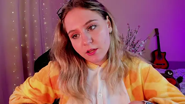 Snapshot of Diana_Flower chatting on 13, 3, 2025 Diana Flower online show from 13, 3, 2025