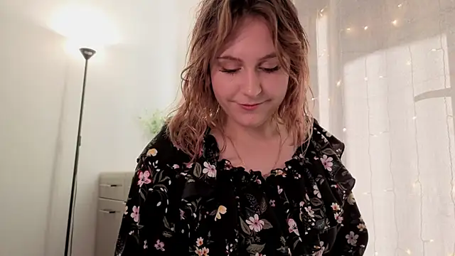 Snapshot of Diana_Flower chatting on 28, 9, 2025 Diana Flower online show from 28, 9, 2025