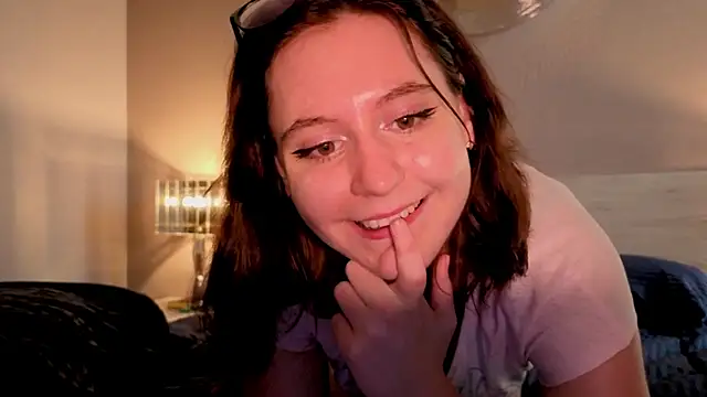 Snapshot of Diana_Flower chatting on 21, 10, 2025 Diana Flower online show from 21, 10, 2025