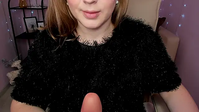 Snapshot of Helens_love chatting on 8, 12, 2024 Helens love online show from 8, 12, 2024
