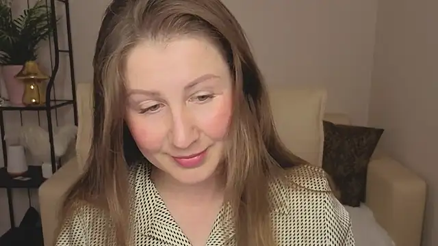 Snapshot of Helens_love chatting on 12, 6, 2026 Helens love online show from 12, 6, 2026