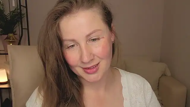 Snapshot of Helens_love chatting on 18, 7, 2026 Helens love online show from 18, 7, 2026