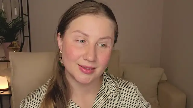 Snapshot of Helens_love chatting on 31, 7, 2026 Helens love online show from 31, 7, 2026