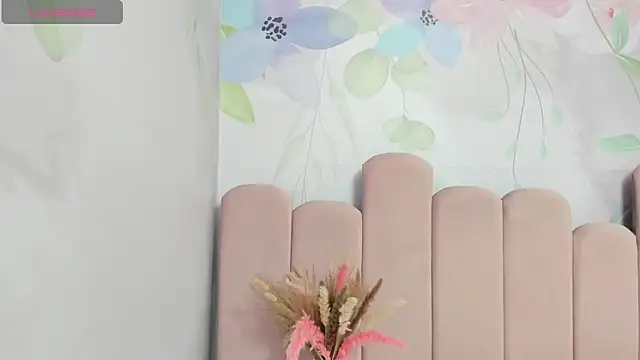 Snapshot of Annie_Cute18_ chatting on 21, 3, 2025 Annie Cute18 online show from 21, 3, 2025