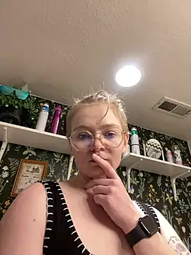 Snapshot of AddalineSwift chatting on 14, 1, 2025 AddalineSwift online show from 14, 1, 2025