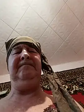Snapshot of Caprron chatting on 2, 12, 2024 Caprron online show from 2, 12, 2024