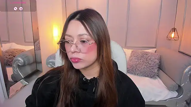 Snapshot of Lanna18 chatting on 8, 10, 2025 Lanna18 online show from 8, 10, 2025