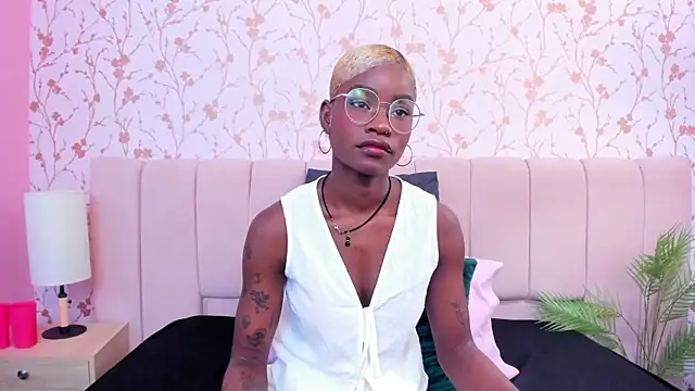 amber-hill online show from 15, 12, 2025