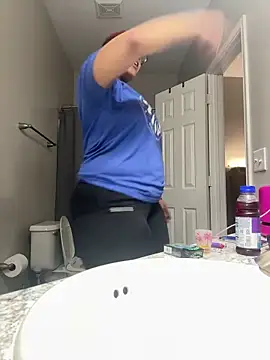 Snapshot of SexyHoneyRedd chatting on 28, 12, 2024 SexyHoneyRedd online show from 28, 12, 2024