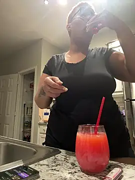 Snapshot of SexyHoneyRedd chatting on 31, 1, 2025 SexyHoneyRedd online show from 31, 1, 2025