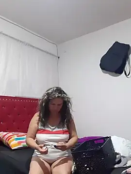 Snapshot of helenca43 chatting on 21, 2, 2025 helenca43 online show from 21, 2, 2025