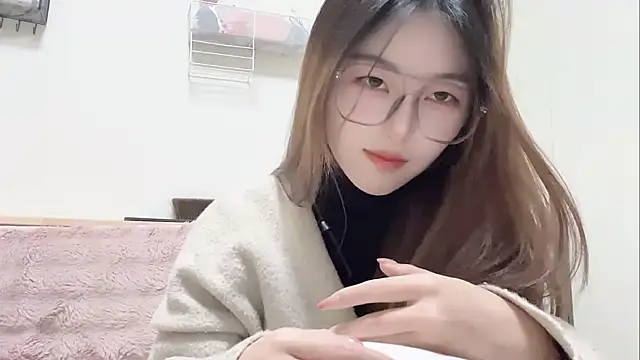 Sweet-Angel999 online show from 13, 2, 2026