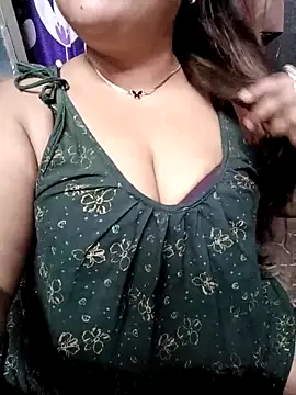 Snapshot of Beautyy38 chatting on 19, 3, 2025 Beautyy38 online show from 19, 3, 2025