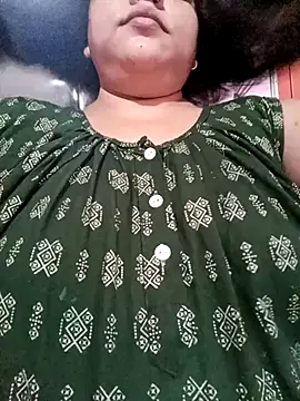 Snapshot of Beautyy38 chatting on 21, 9, 2025 Beautyy38 online show from 21, 9, 2025