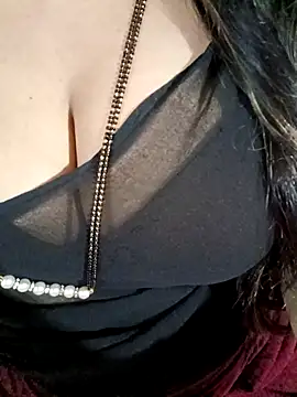 Snapshot of Beautyy38 chatting on 20, 10, 2025 Beautyy38 online show from 20, 10, 2025