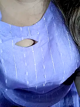 Snapshot of Beautyy38 chatting on 3, 12, 2025 Beautyy38 online show from 3, 12, 2025