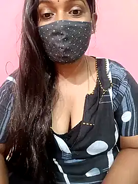 Snapshot of Renuma chatting on 8, 1, 2025 Renuma online show from 8, 1, 2025