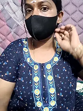 Snapshot of Renuma chatting on 9, 9, 2025 Renuma online show from 9, 9, 2025