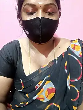 Snapshot of Renuma chatting on 29, 10, 2025 Renuma online show from 29, 10, 2025