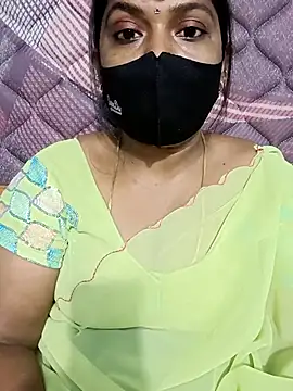 Snapshot of Renuma chatting on 20, 12, 2025 Renuma online show from 20, 12, 2025