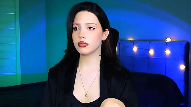 Stacy Gonzales  online show from 6, 3, 2025