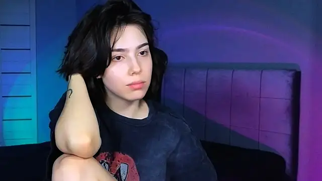 Stacy Gonzales  online show from 3, 12, 2025