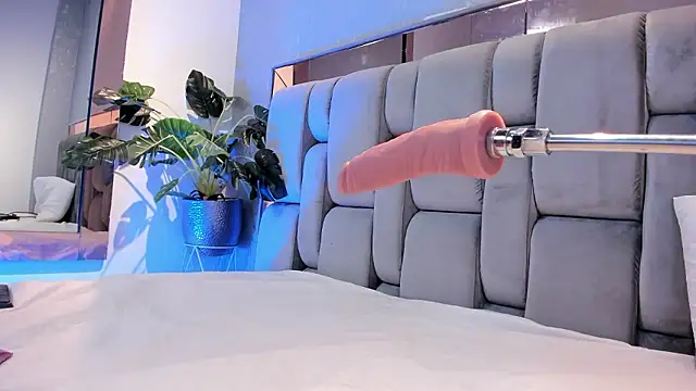 RoseTaylor   online show from 8, 1, 2026