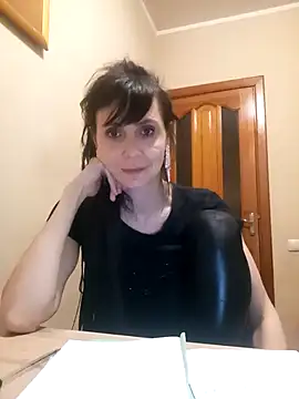 Francenia lolis online show from 10, 4, 2026