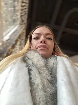 -Sexy Barbie- online show from 21, 2, 2025