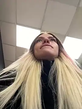 -Sexy Barbie- online show from 23, 3, 2025