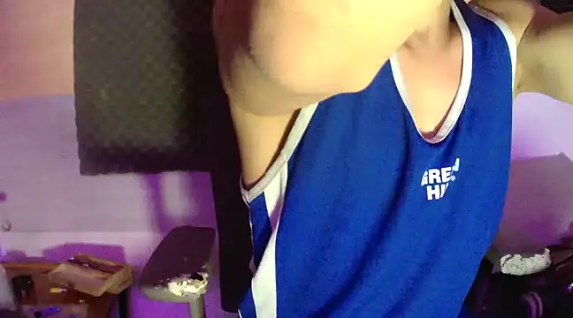 Snapshot of thesummerboy chatting on 11, 2, 2025 thesummerboy online show from 11, 2, 2025